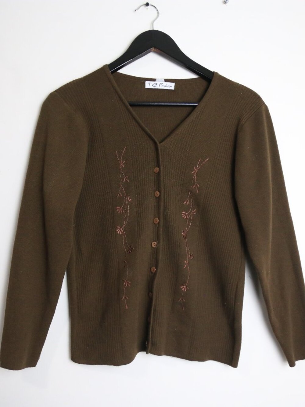 Vintage T.C. Fashion Floral Embroidered Ribbed Cardigan Size Medium